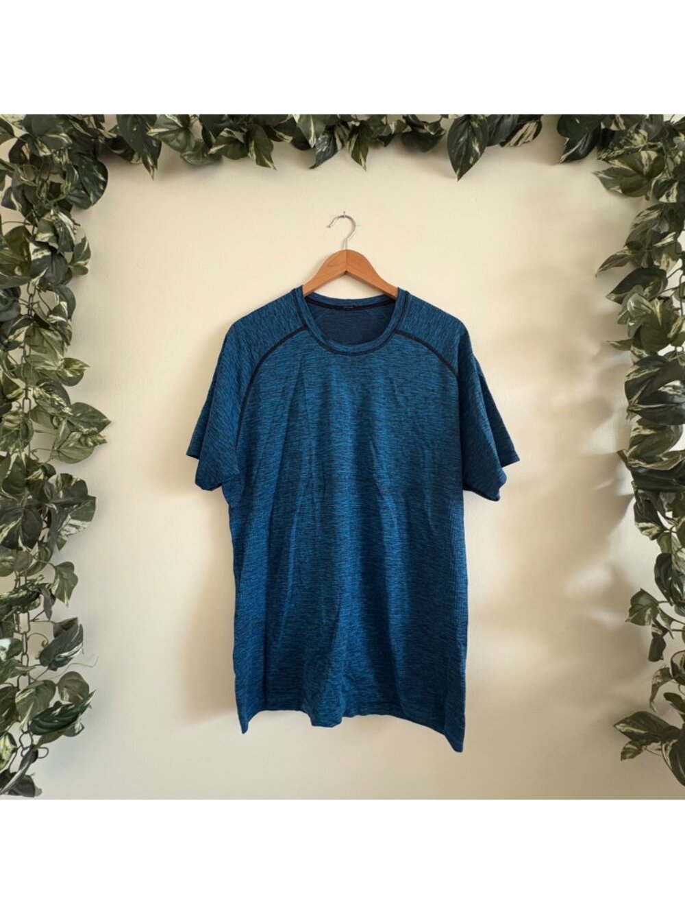 Lululemon Athletic Metal Vent Tech Short Sleeve Shirt Heathered Blue Men’s Sz XL